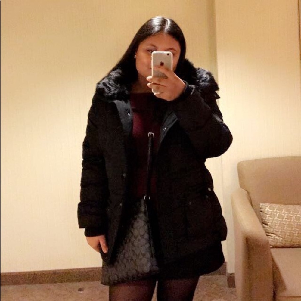 Meet your Posher, Camille